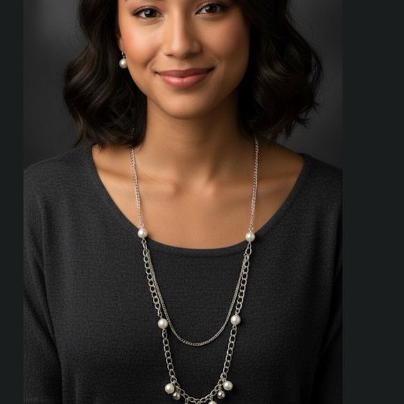 Paparazzi Silver Necklace with White Accents - Picture 2 of 4